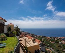 Portugal Madeira Islands Câmara de Lobos vacation rental compare prices direct by owner 35113748