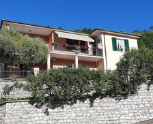 Italy Liguria Castiglione Chiavarese vacation rental compare prices direct by owner 33397271