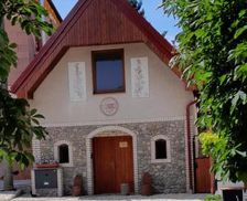 Czechia South Moravian Region Pouzdřany vacation rental compare prices direct by owner 26877439