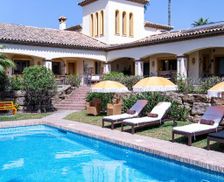 Spain Andalucía Estepona vacation rental compare prices direct by owner 35688933