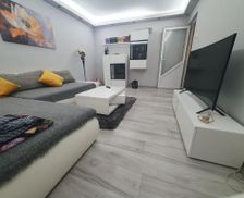 Romania Bucure?ti Bucure?ti vacation rental compare prices direct by owner 33498646