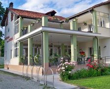 Italy Piedmont Torre Canavese vacation rental compare prices direct by owner 35204506