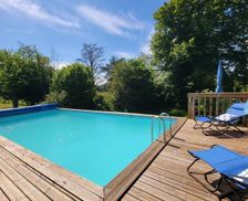 France Limousin Saint-Amand-Jartoudeix vacation rental compare prices direct by owner 35262888