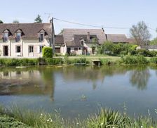 France Burgundy Saint-Fargeau vacation rental compare prices direct by owner 35037423