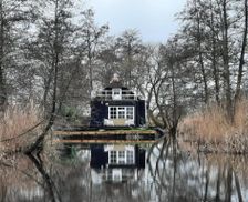 Netherlands Overijssel Giethoorn vacation rental compare prices direct by owner 35192002