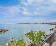 Italy Sicily Giardini Naxos vacation rental compare prices direct by owner 33467384