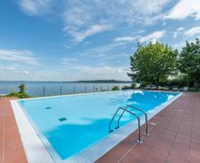 Italy Lombardy Padenghe sul Garda vacation rental compare prices direct by owner 33487289