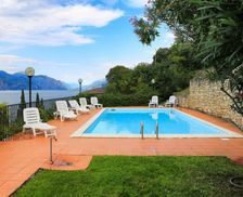 Italy Veneto Brenzone sul Garda vacation rental compare prices direct by owner 33378063