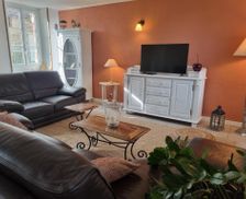 France Centre Gy-les-Nonains vacation rental compare prices direct by owner 33458845