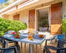 France Provence-Alpes-Côte d'Azur Saint-Cyr-sur-Mer vacation rental compare prices direct by owner 6495052