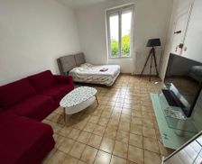 France Burgundy Montceau-les-Mines vacation rental compare prices direct by owner 28985117