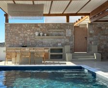 Greece Milos Adamantas vacation rental compare prices direct by owner 35861247