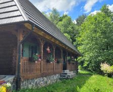 Romania Maramureş Vişeu de Jos vacation rental compare prices direct by owner 35081651