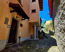 Italy Lombardy Maccagno Inferiore vacation rental compare prices direct by owner 34970127