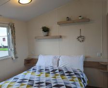 United Kingdom  Rhyl vacation rental compare prices direct by owner 36309085