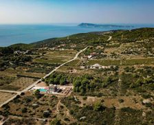 Croatia Vis Island Komiža vacation rental compare prices direct by owner 33624688