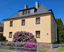 Germany Saxony Oberlungwitz vacation rental compare prices direct by owner 14043638