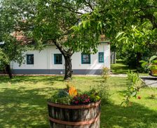 Hungary Baranya Somogyhárságy vacation rental compare prices direct by owner 27086536