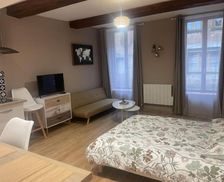 France Champagne - Ardenne Rocroi vacation rental compare prices direct by owner 35233585