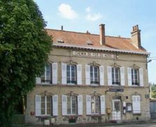 France Picardy Montataire vacation rental compare prices direct by owner 33244255