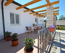 Croatia Istria Zambratija vacation rental compare prices direct by owner 33465326