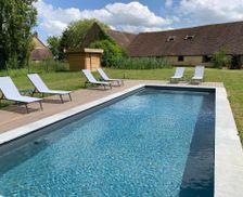 France Centre Frétigny vacation rental compare prices direct by owner 13744390