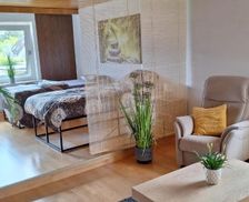 Germany Hessen Rüsselsheim vacation rental compare prices direct by owner 35886906