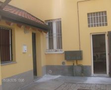 Italy Lombardy Saronno vacation rental compare prices direct by owner 35917626