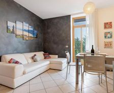 Italy Trentino Alto Adige Riva del Garda vacation rental compare prices direct by owner 33704302