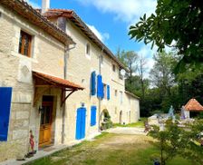 France Aquitaine Champagne-et-Fontaine vacation rental compare prices direct by owner 33388708