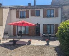 France Grand Est Champigny-sous-Varennes vacation rental compare prices direct by owner 19626509