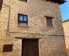 Spain Aragon Cretas vacation rental compare prices direct by owner 35909173