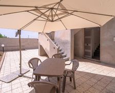 Italy Puglia Marzamemi vacation rental compare prices direct by owner 33702429