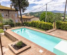 Italy Umbria Castiglione della Valle vacation rental compare prices direct by owner 13601662