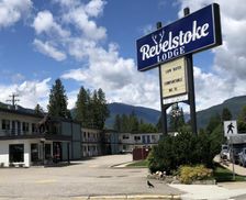 Canada British Columbia Revelstoke vacation rental compare prices direct by owner 12735094