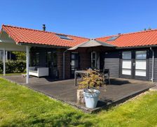 Netherlands Zeeland Kattendijke vacation rental compare prices direct by owner 35924122