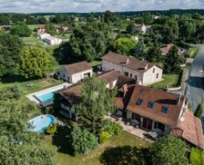 France Aquitaine Montpon-Ménestérol vacation rental compare prices direct by owner 33699394