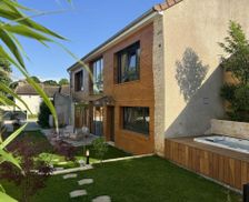 France Burgundy Étaules vacation rental compare prices direct by owner 35854103