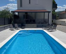 Croatia Split-Dalmatia County Zmijavci vacation rental compare prices direct by owner 35925272