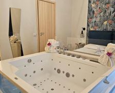 Italy Campania Castellammare di Stabia vacation rental compare prices direct by owner 8954174