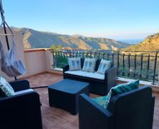 Italy Sicily Savoca vacation rental compare prices direct by owner 35931442