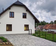 Czechia Vysocina Kadov vacation rental compare prices direct by owner 35923419