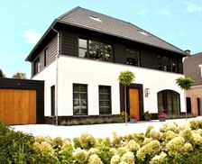 Netherlands Noord-Brabant Kaatsheuvel vacation rental compare prices direct by owner 13964811