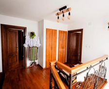 Romania Maramureş Vişeu de Jos vacation rental compare prices direct by owner 13784173