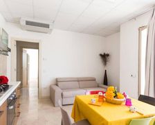 Italy Apulia Torre Colimena vacation rental compare prices direct by owner 35062031