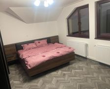 Romania Caraş-Severin Caransebeş vacation rental compare prices direct by owner 35921356