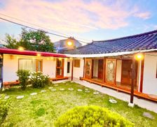 South Korea Jeollabuk-Do Jeonju vacation rental compare prices direct by owner 35920037