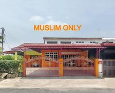 Malaysia Kedah Jitra vacation rental compare prices direct by owner 35577313