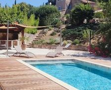 France Provence-Alpes-Côte d'Azur Le Barroux vacation rental compare prices direct by owner 35957282