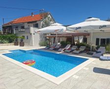 Croatia Split-Dalmatia County Prapatnica vacation rental compare prices direct by owner 11733937